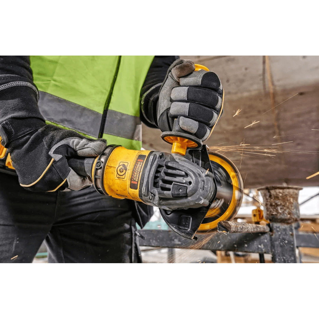 Аккумуляторная болгарка (УШМ) DeWalt DCG418NT